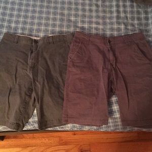 2 pairs of shorts